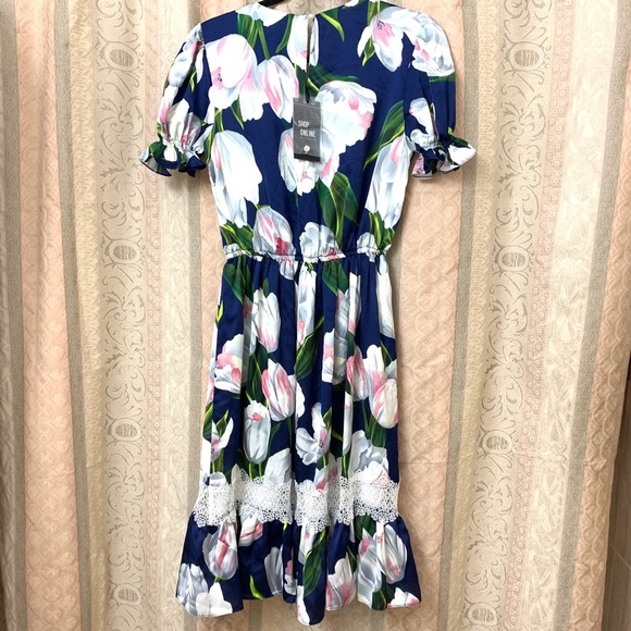 NEW Nissa Floral Print Dress - Picture 5 of 6